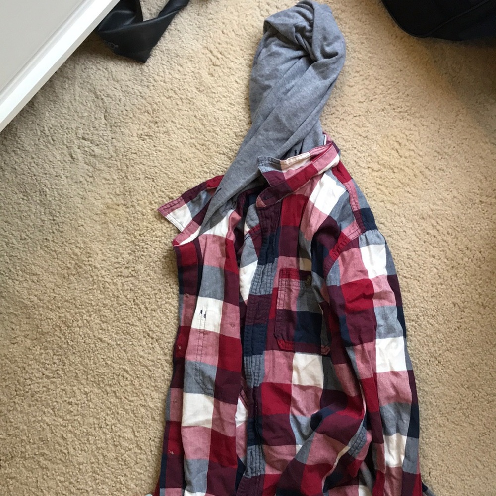 Flannel w a hood